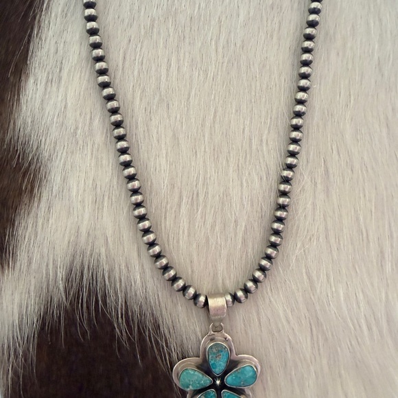 ❤️ White Water Turquoise Sterling Navajo Style 5 Stone Cluster STATEMENT Pendant - Picture 3 of 13